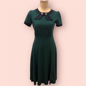 2/$25 Vintage Vibe Emerald Green Midi Dress